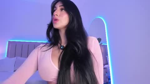 Snapshot of taylor_jonnees chatting on 06-10-26, 07:46 Taylor Help me to get 100 thumbs up online show from 06-10-26, 07:46