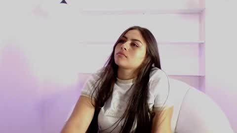 Taylor keice online show from 12-03-25, 12:14