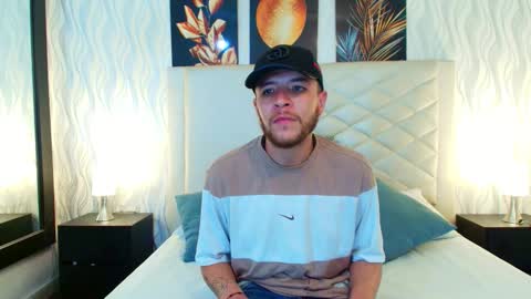 Snapshot of taylor_mason1 chatting on 11-18-25, 10:36 Taylor online show from 11-18-25, 10:36