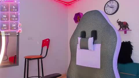 Taylor online show from 10-11-25, 08:18