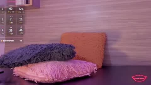 Taylor  online show from 03-07-25, 03:28