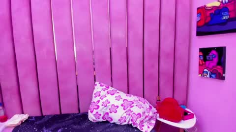 Snapshot of taylorbigass chatting on 06-23-26, 02:42 taylorbigass online show from 06-23-26, 02:42