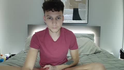 Snapshot of taylorcamz chatting on 09-13-25, 05:40 taylorcamz online show from 09-13-25, 05:40