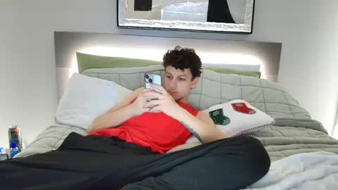 taylorcamz online show from 12-15-25, 02:38