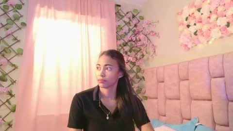 Snapshot of taylorcollinss chatting on 06-01-26, 01:13 taylorcollinss online show from 06-01-26, 01:13