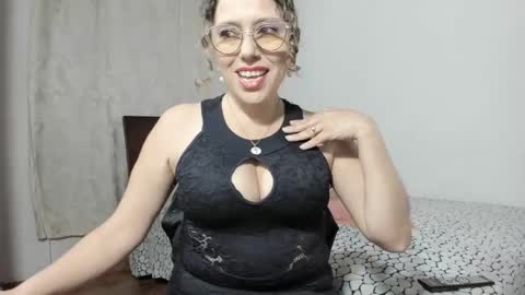 Snapshot of taylorhot72_ chatting on 02-01-25, 05:18 taylorhot72_ online show from 02-01-25, 05:18