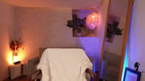 taylormichell online show from 11-16-25, 02:11