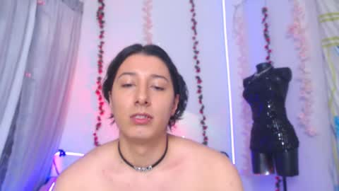Snapshot of taylorsweet1111 chatting on 07-11-26, 07:55 Taylorsweet1111 online show from 07-11-26, 07:55