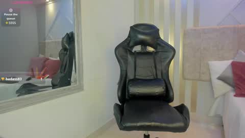 tayra online show from 09-08-25, 08:19