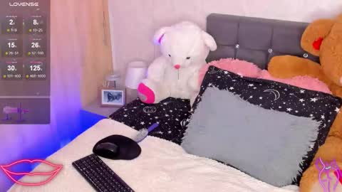  TAYSSA  ONLINE FROM 0630 PM - 1130 PM COLOMBIAN HOUR online show from 03-04-26, 01:33