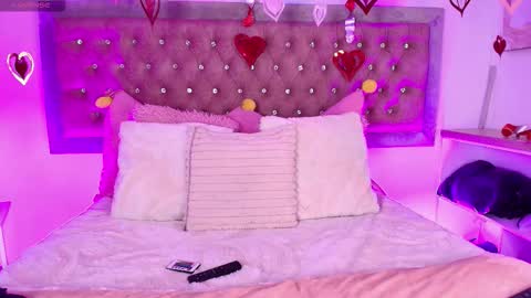 Sofia online show from 02-13-26, 01:29