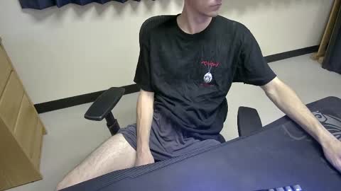 Snapshot of tbone_93 chatting on 05-12-26, 02:58 Tbone online show from 05-12-26, 02:58