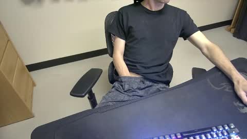Snapshot of tbone_93 chatting on 05-28-26, 02:58 Tbone online show from 05-28-26, 02:58