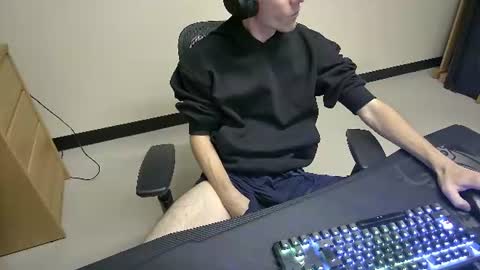 Snapshot of tbone_93 chatting on 07-31-26, 10:14 Tbone online show from 07-31-26, 10:14