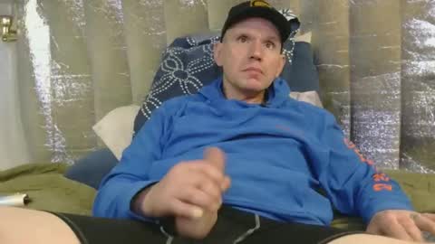 Snapshot of tc123496 chatting on 11-20-25, 10:15 NATE online show from 11-20-25, 10:15