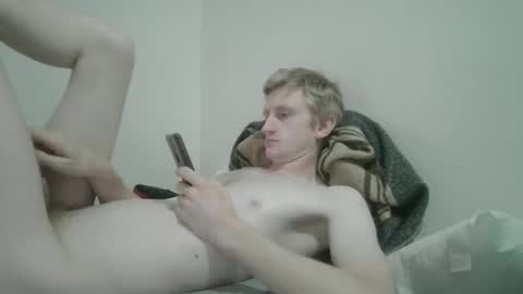 Snapshot of tcute0 chatting on 04-27-26, 07:50 tcute0 online show from 04-27-26, 07:50