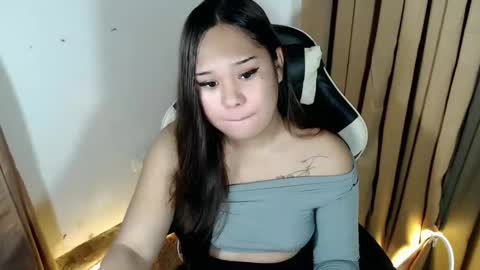 Snapshot of teachernovaa chatting on 02-23-26, 09:34 Christine online show from 02-23-26, 09:34