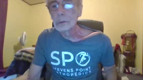 Snapshot of teak4u chatting on 05-23-26, 11:42 Teak online show from 05-23-26, 11:42