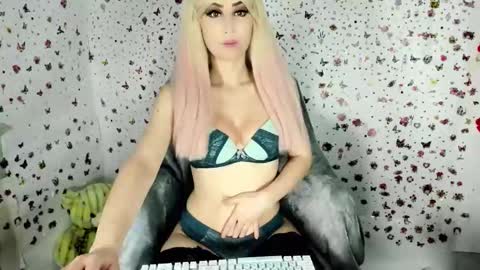 Snapshot of tease_tammy chatting on 05-03-26, 06:58 ASK Me online show from 05-03-26, 06:58