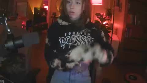 teasemedoll online show from 04-13-26, 12:38