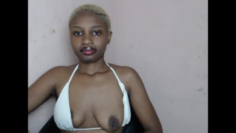 Snapshot of teasexkitty chatting on 05-31-26, 12:08 teasexkitty online show from 05-31-26, 12:08