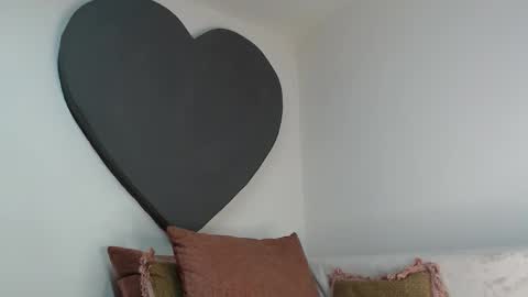 Snapshot of teasexpert4444 chatting on 05-05-26, 05:04 ALICIA--- online show from 05-05-26, 05:04