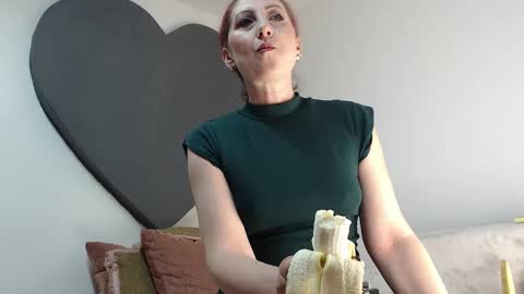 Snapshot of teasexpert4444 chatting on 05-15-26, 05:58 ALICIA--- online show from 05-15-26, 05:58