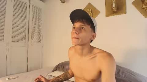 Snapshot of tebanmotato chatting on 07-20-26, 03:14 Teban Motato online show from 07-20-26, 03:14