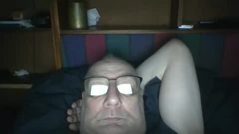 Snapshot of tebb61 chatting on 05-06-26, 07:57 Mark online show from 05-06-26, 07:57