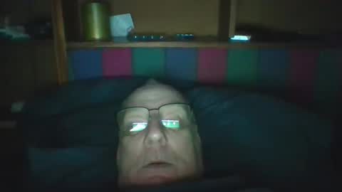 Snapshot of tebb61 chatting on 05-10-26, 06:29 Mark online show from 05-10-26, 06:29