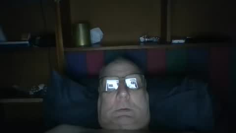 Snapshot of tebb61 chatting on 05-17-26, 08:12 Mark online show from 05-17-26, 08:12
