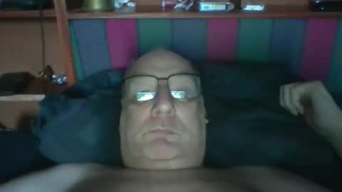 Snapshot of tebb61 chatting on 05-26-26, 07:04 Mark online show from 05-26-26, 07:04