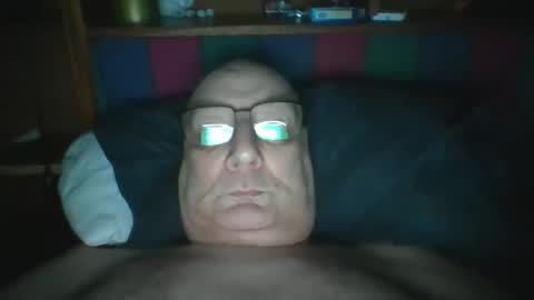 Snapshot of tebb61 chatting on 05-31-26, 06:53 Mark online show from 05-31-26, 06:53