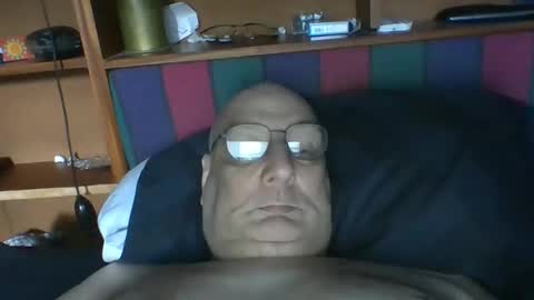 Snapshot of tebb61 chatting on 06-09-26, 10:05 Mark online show from 06-09-26, 10:05