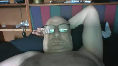 Snapshot of tebb61 chatting on 06-27-26, 07:57 Mark online show from 06-27-26, 07:57