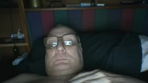 Snapshot of tebb61 chatting on 06-27-26, 08:14 Mark online show from 06-27-26, 08:14