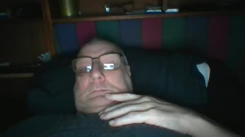 Snapshot of tebb61 chatting on 07-03-26, 07:15 Mark online show from 07-03-26, 07:15
