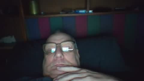 Snapshot of tebb61 chatting on 07-13-26, 06:16 Mark online show from 07-13-26, 06:16