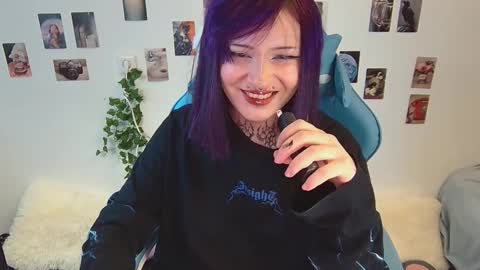 Snapshot of technical_face_powder_error chatting on 11-20-25, 10:04 technical_face_powder_error online show from 11-20-25, 10:04