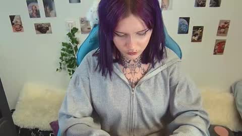 Snapshot of technical_face_powder_error chatting on 11-21-25, 11:31 technical_face_powder_error online show from 11-21-25, 11:31