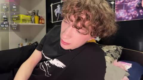 Alice     online show from 03-08-26, 10:02