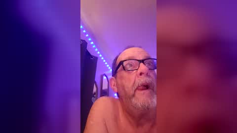 Snapshot of tedestep2 chatting on 07-28-26, 11:28 tedestep2 online show from 07-28-26, 11:28