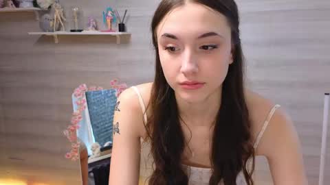 Alice and Cassie online show from 05-31-26, 03:26