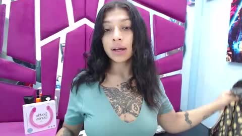 Snapshot of teeennaugthy18 chatting on 12-03-24, 02:58 Tayloor online show from 12-03-24, 02:58