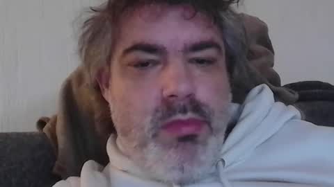 Peter online show from 04-04-26, 01:41