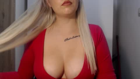 Teeyara  online show from 09-26-25, 04:11