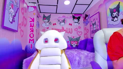 Snapshot of tefi_meow chatting on 09-11-25, 12:27 Stefani  online show from 09-11-25, 12:27