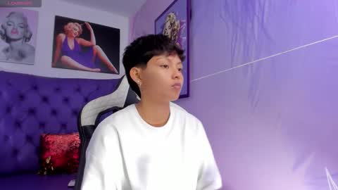 Snapshot of tefi_meow chatting on 09-16-25, 12:17 Stefani  online show from 09-16-25, 12:17