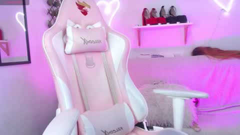 tefy_bratz online show from 02-11-25, 06:33