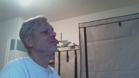 bras should be banned online show from 10-23-25, 06:34